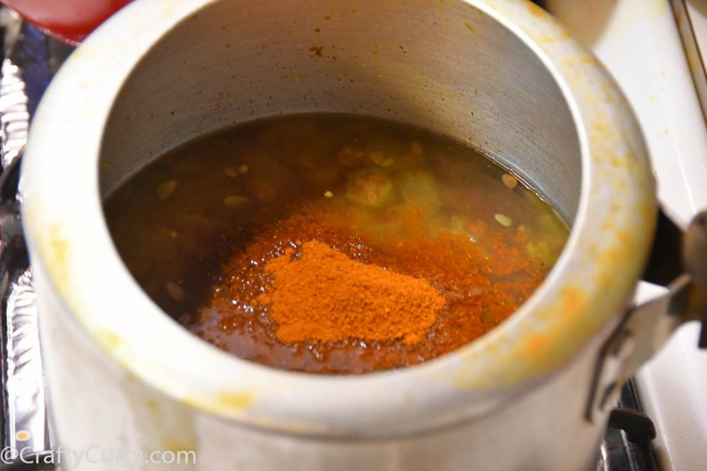 Sambhar-masala-lauki-onion-easy-recipe