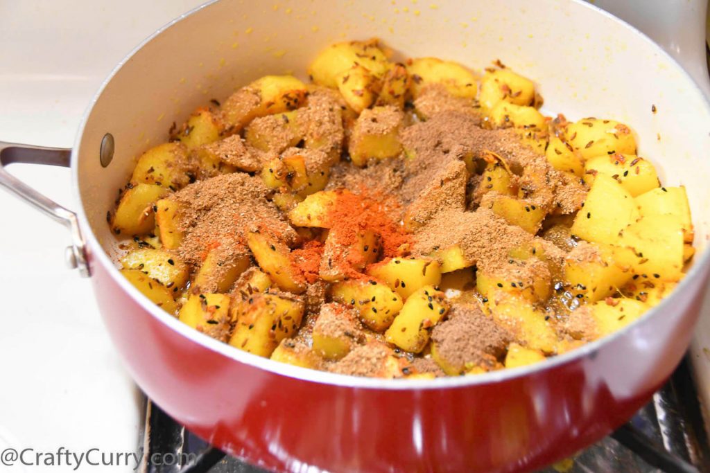 chatpati-achari-aloo-recipe