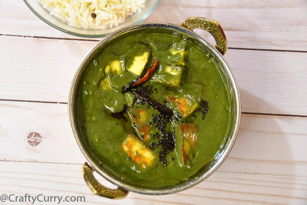 Lehsunia-sag-paneer-cottage-cheese-spinach-gravy