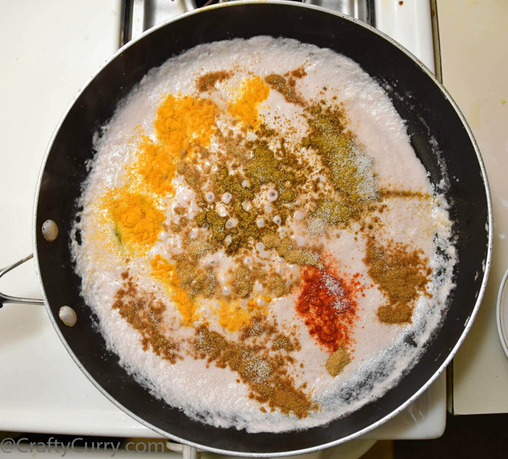 malai-kofta-paneer-dumling-gravy