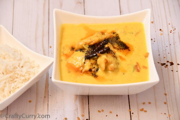 punjabi-kadhi-onion-fritters-recipe