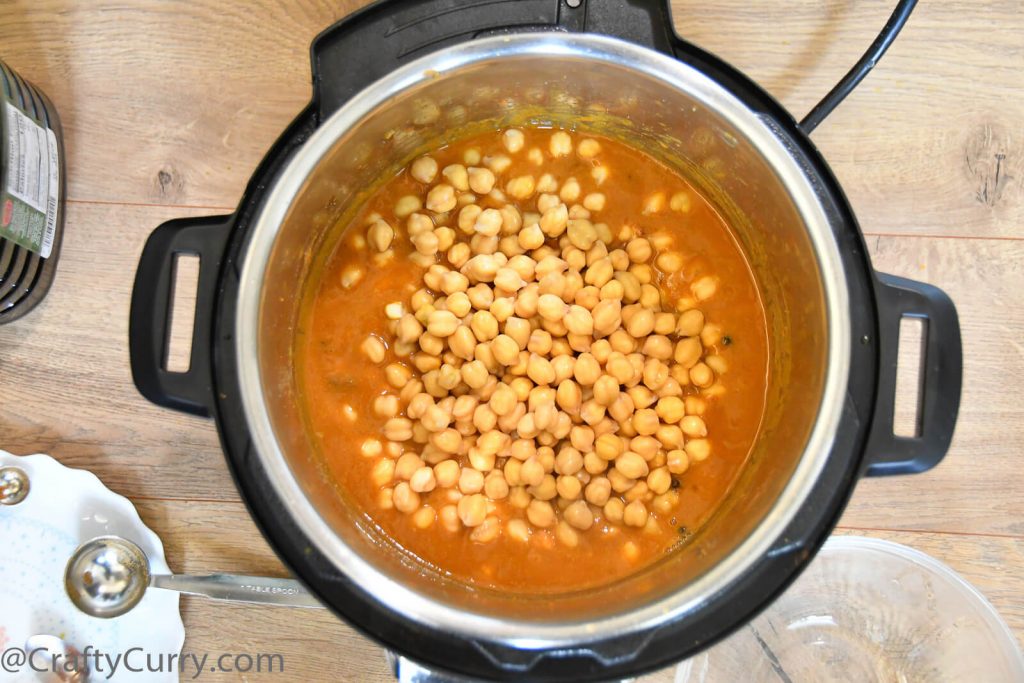 instant-pot-chole-chana-masala-no-onion-garlic